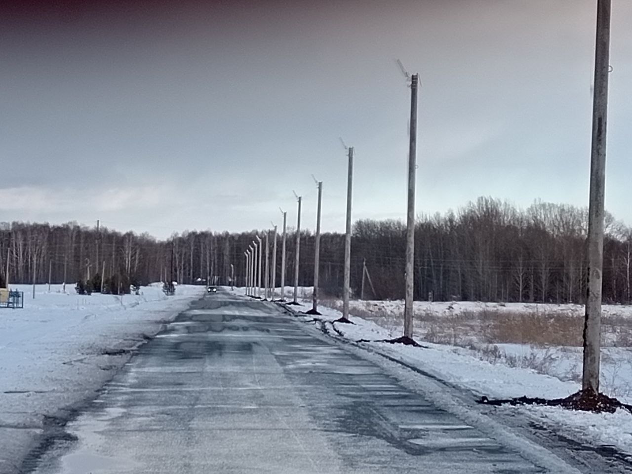 Работы по строительству линии наружного освещения на въезде в селе Володино продолжаются ..